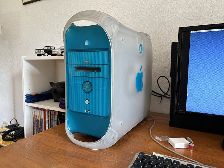 My New PowerMac G3 Blue and White: Part 1
